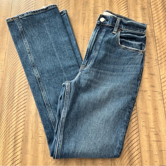 Abercrombie and Fitch 70s vintage flare ultra high rise jeans in size 26 - Picture 1 of 6